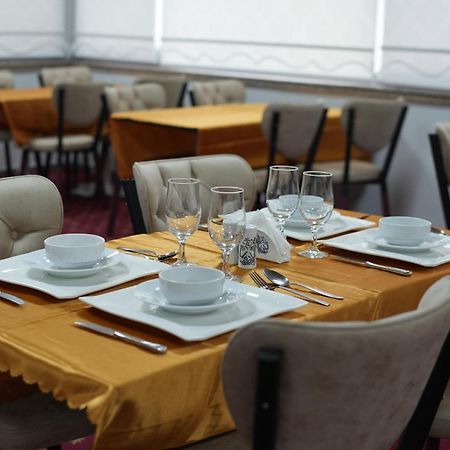 Grand Clover Otel Adana Bagian luar foto