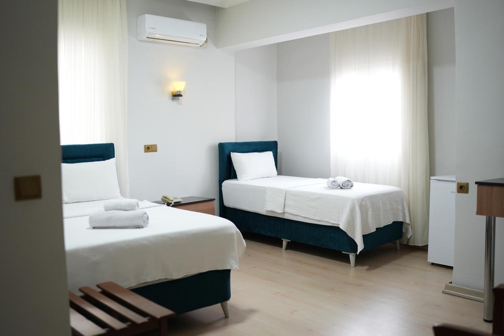 Grand Clover Otel Adana Bagian luar foto
