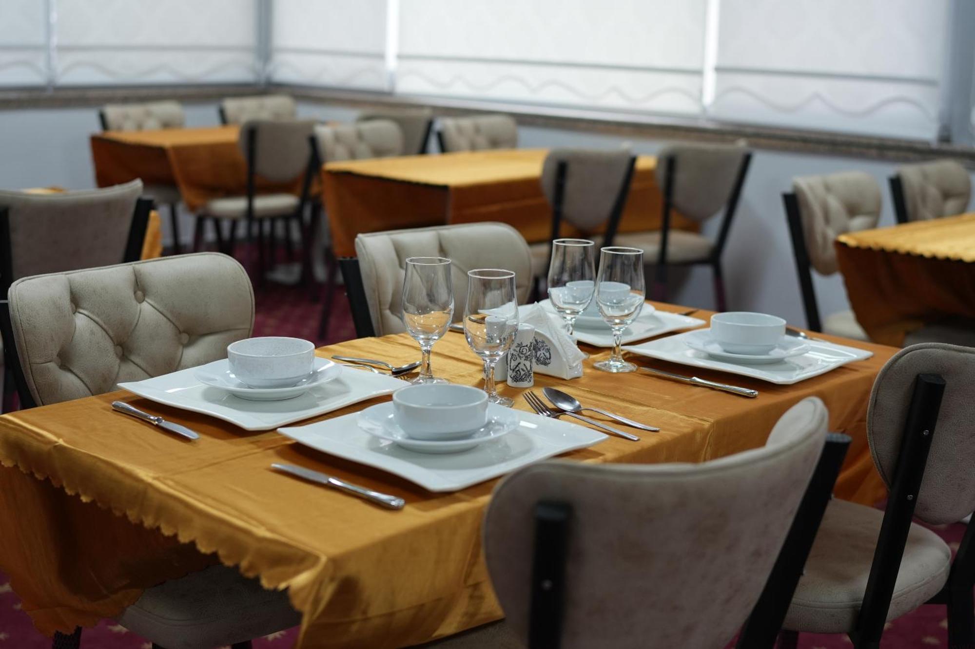 Grand Clover Otel Adana Bagian luar foto